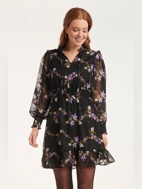 Smashed Lemon Size 4 Chiffon Short Smocked & Ruffled Dress
